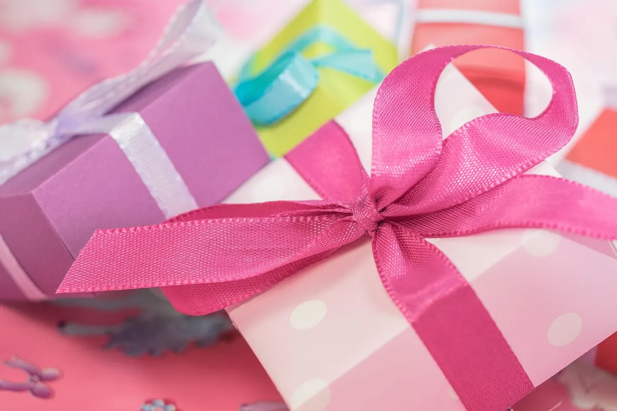 The Raven Works Christmas Gift Guide for Artisan Craft Lovers